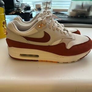 WMNS Nike Air Max 1 LX “Rugged Orange”